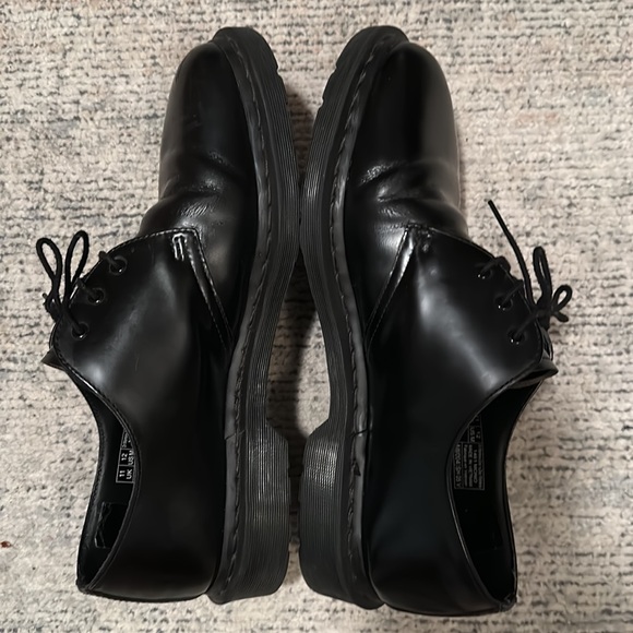 Dr. Martens Other - Dr. Martens Men’s Monochrome Classic Oxford Black Low Tops Size 12